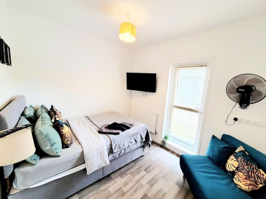 One Bedroom Apartment With A Terrace In Angel Londra Esterno foto