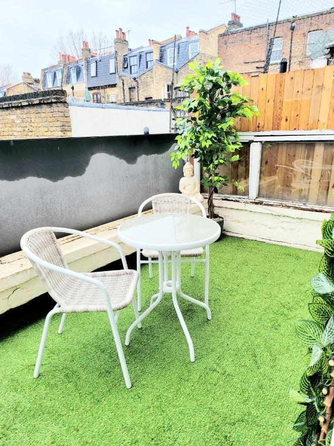 One Bedroom Apartment With A Terrace In Angel Londra Esterno foto