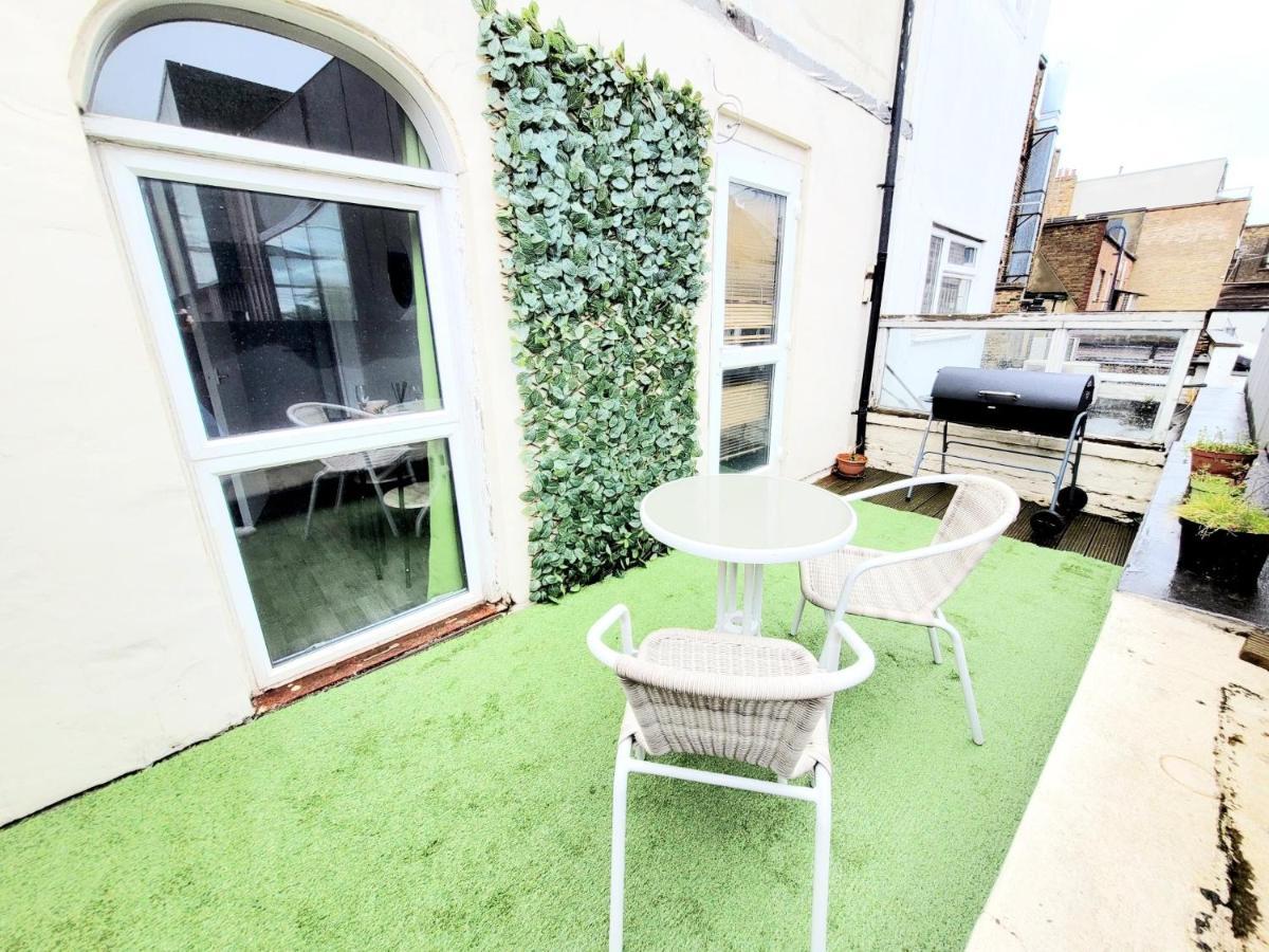 One Bedroom Apartment With A Terrace In Angel Londra Esterno foto